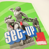 Buchseite mit statuen Illustration