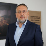 Andreas Schiemenz: Die Kraft der Großzügigkeit. Wie Philanthropie unsere Gesellschaft verändert.