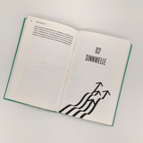 Buch aufgeschlagen